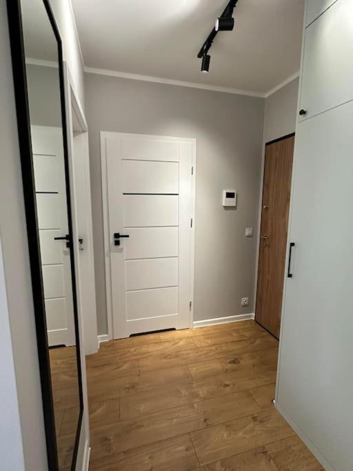 Ferienwohnung Project Comfort Lazurowa 15A/85 Blisko Jednostki Wat Warszawa Exterior foto